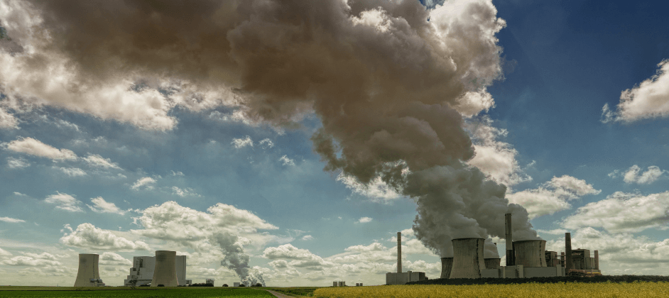 5 Ways Air Pollution Is Aging Your Skin (And What You Can Do About It)