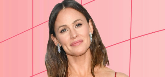 We Love How Easy Jennifer Garner’s Skincare Routine Is!